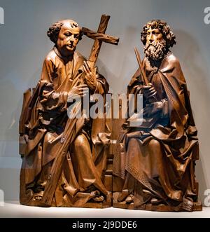 Holzskulpturen der 12 Apostel von Tilman Riemenschneider im Bayerischen Nationalmuseum in München Stockfoto