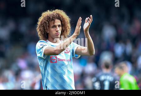 London, Großbritannien. 22.. Mai 2022. Hannibal von Manchester United würdigt die Reisenden Fans während des Premier League-Spiels zwischen Crystal Palace und Manchester United im Selhurst Park, London, England am 22. Mai 2022. Foto von Phil Hutchinson. Nur zur redaktionellen Verwendung, Lizenz für kommerzielle Nutzung erforderlich. Keine Verwendung bei Wetten, Spielen oder Veröffentlichungen einzelner Clubs/Vereine/Spieler. Kredit: UK Sports Pics Ltd/Alamy Live Nachrichten Stockfoto