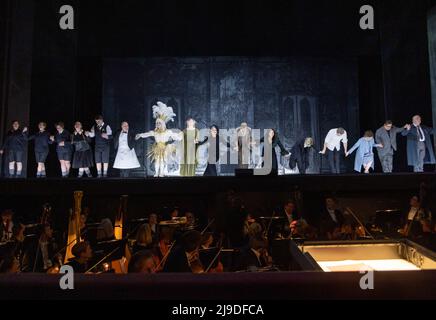 Vorhang-Ruf von Sängern und Orchester im Rosenkavalier, Nationaltheater, Oper München, Bayern, Deutschland. Stockfoto