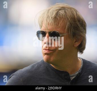 London, Großbritannien. 22.. Mai 2022. 22. Mai 2022 - Chelsea gegen Watford - Premier League - Stamford Bridge der neue Besitzer von Chelsea, Todd Boehly, spaziert über den Stamford Bridge-Platz. Bildnachweis: Kredit: Mark Pain/Alamy Live Nachrichten Stockfoto