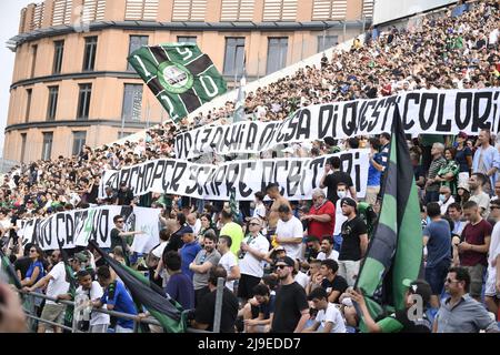 Reggio Emilia, Italien. 22.. Mai 2022. Unterstützer (Sassuolo) Während der italienischen Serie Ein Spiel zwischen Sassuolo 0-3 Mailand im Mapei Stadium am 22. Mai 2022 in Reggio Emilia, Italien. (Foto von Maurizio Borsari/AFLO) Stockfoto