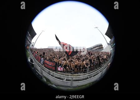 Reggio Emilia, Italien. 22.. Mai 2022. Unterstützer (Mailand) Während der italienischen Serie Ein Spiel zwischen Sassuolo 0-3 Mailand im Mapei Stadium am 22. Mai 2022 in Reggio Emilia, Italien. (Foto von Maurizio Borsari/AFLO) Stockfoto