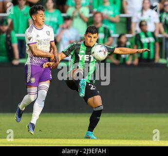 Austin, Texas, USA. 22. Mai 2022: Der FC Austin-Verteidiger Nick Lima (24) bekommt während eines Fußballspiels der Major League gegen Orlando City am 22. Mai 2022 in Austin, Texas, einen Pass unter Kontrolle. (Bild: © Scott Coleman/ZUMA Press Wire) Bild: ZUMA Press, Inc./Alamy Live News Stockfoto