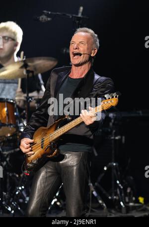 Miami, Vereinigte Staaten Von Amerika. 22.. Mai 2022. HOLLYWOOD, FL - MAI 22: Sting tritt am 22. Mai 2022 in Hollywood, Florida, bei Hard Rock Live im Seminole Hard Rock Hotel & Casino Hollywood auf. (Foto von Alberto E. Tamargo/Sipa USA) Quelle: SIPA USA/Alamy Live News Stockfoto