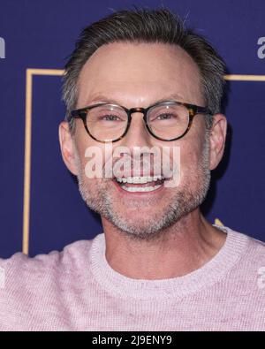 Hollywood, Usa. 22.. Mai 2022. HOLLYWOOD, LOS ANGELES, KALIFORNIEN, USA - 22. MAI: Der amerikanische Schauspieler Christian Slater kommt zum FYC Event von NBCUniversal für „Dr. Todesfall' im NBCU FYC House am 22. Mai 2022 in Hollywood, Los Angeles, Kalifornien, USA. (Foto von Xavier Collin/Image Press Agency) Quelle: Image Press Agency/Alamy Live News Stockfoto