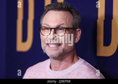 Hollywood, Usa. 22.. Mai 2022. HOLLYWOOD, LOS ANGELES, KALIFORNIEN, USA - 22. MAI: Der amerikanische Schauspieler Christian Slater kommt zum FYC Event von NBCUniversal für „Dr. Todesfall' im NBCU FYC House am 22. Mai 2022 in Hollywood, Los Angeles, Kalifornien, USA. (Foto von Xavier Collin/Image Press Agency) Quelle: Image Press Agency/Alamy Live News Stockfoto