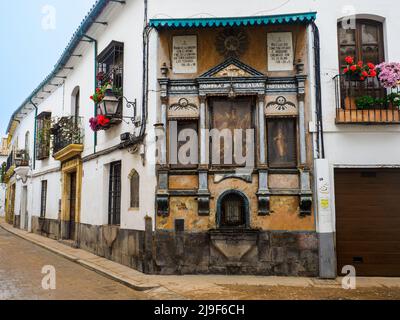 Große aedicula (Nische) in Lineros Straße - Cordoba, Spanien Stockfoto