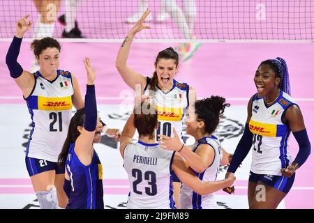 Florenz, Italien. 22.. Mai 2022. Glück Italiens im Testspiel - Frauen Italien gegen Frauen Bulgarien, Volleyball-Testspiel in Florenz, Italien, Mai 22 2022 Quelle: Independent Photo Agency/Alamy Live News Stockfoto