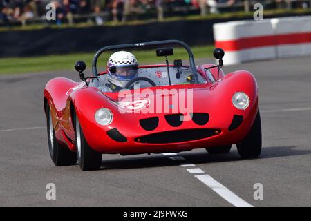 Mark Ashworth, Marina Rolls Royce, Surtees Trophy ein fünfundzwanzig-minütiges Rennen mit einem Fahrer für unbegrenzte Sportprototypen, die in Rennen zwischen den Rennen zu sehen waren Stockfoto