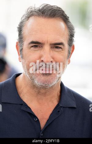 Cannes, Frankreich. 23.. Mai 2022. Jean Dujardin nimmt am 23. Mai 2022 im französischen Cannes an der Fotozelle für den November Teil, die während des jährlichen Filmfestivals in Cannes 75. im Palais des Festivals stattfindet. Foto von David Niviere/ABACAPRESS.COM Quelle: Abaca Press/Alamy Live News Stockfoto