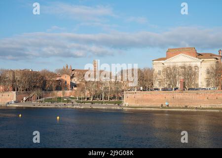 Der Fluss Garonne in der schönen Stadt Toulouse, Frankreich Stockfoto