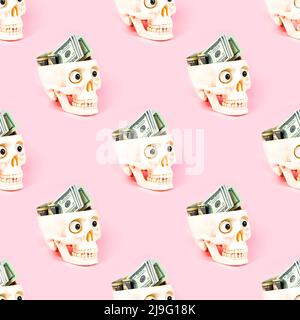 Menschlicher Schädel mit US-Dollar wiederholen nahtloses Muster auf hellrosa Hintergrund. Stockfoto