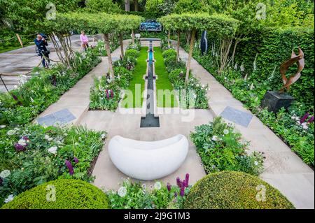 London, Großbritannien. 23.. Mai 2022. The Perennial Garden ‘With Love', Designer: Richard Miers - The 2022 Chelsea Flower Show. Kredit: Guy Bell/Alamy Live Nachrichten Stockfoto