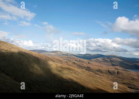 Blick über den Galloway Forest Park vom Gipfel des Merrick Dumfries und des Galloway Scotland Stockfoto