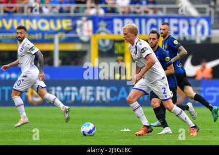 Mailand, Italien. 22.. Mai 2022. Morten Thorsby (2) von Sampdoria in der Serie Ein Spiel zwischen Inter und Sampdoria bei Giuseppe Meazza in Mailand gesehen. (Foto: Gonzales Photo/Alamy Live News Stockfoto
