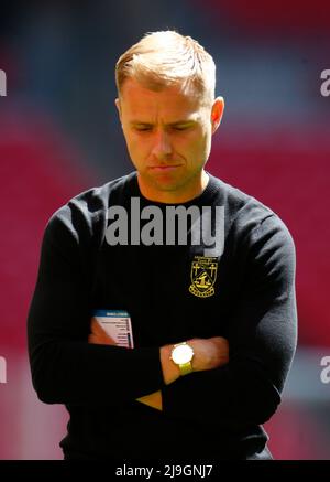 LONDON, ENGLAND - MAI 22: Mitchell Hand Joint Manager von Littlehampton Town während des Buildbase FA Vase Final 2021/2020 zwischen Littlehampton T Stockfoto