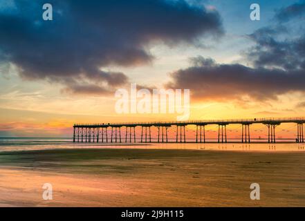 Sunset Pier in Saltburn by the Sea, North Yorkshire, Großbritannien Stockfoto