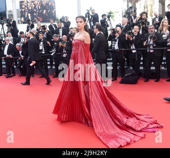 Cannes, Frankreich. 23.. Mai 2022. Das italienische Model Sara Sampaio nimmt am Montag, den 23. Mai 2022, an der Premiere von Decision to Leave im Palais des Festivals bei den Filmfestspielen von Cannes 75. Teil. Foto von Rune Hellestad/ Credit: UPI/Alamy Live News Stockfoto