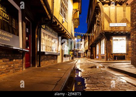 Dawn on the Shambles in York, England. Stockfoto