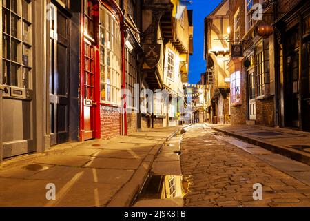 Dawn on the Shambles in York, North Yorkshire, England. Stockfoto