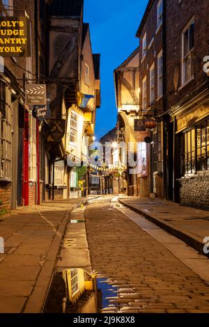 Dawn on the Shambles in York, North Yorkshire, England. Stockfoto