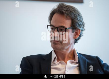 Berlin, Deutschland. 24.. Mai 2022. Sebastian Nordmann, künstlerischer Leiter des Konzerthauses Berlin, spricht bei einer Pressekonferenz im Konzerthaus Berlin. Quelle: Christophe Gateau/dpa/Alamy Live News Stockfoto
