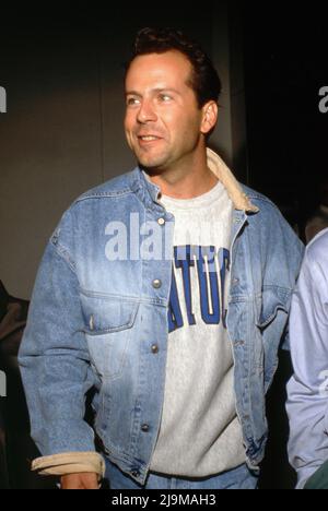 Bruce Willis um die 1980er Jahre. Quelle: Ralph Dominguez/MediaPunch Stockfoto