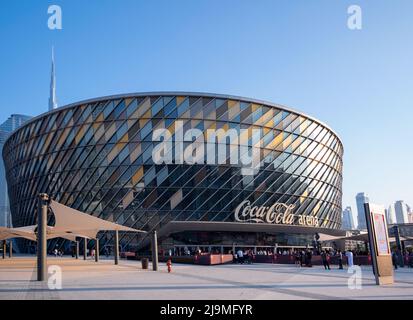 Blick auf die Coca Cola Arena, die größte Arena im Nahen Osten, ein modernes Gebäude am Dubai City Walk, Dubai, VAE Stockfoto