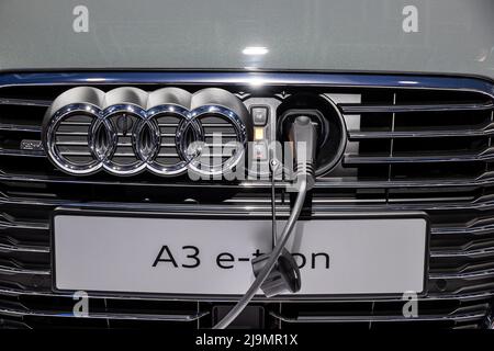 Audi A3 Ladegerät für Elektroautos auf der IAA in Frankfurt. Deutschland - 12. September 2017. Stockfoto