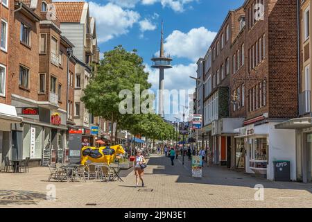 WESEL, DEUTSCHLAND - 19.. Mai 2022: Die Straßen von Wesel, der Stadt in Nordrhein-Westfalen im Frühjahr von ihrer besten Seite Stockfoto