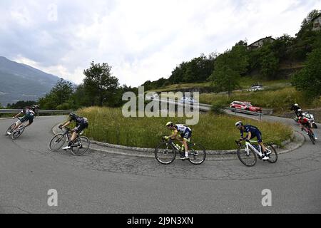 Foto Fabio Ferrari / LaPresse 24 Maggio 2022 Sport cicismo Giro d'Italia 2022 - edizione 105 - Tappa 16 - Salò - Aprica (Sforzato Wine Stage) Nella foto: un momento della gara Foto Fabio Ferrari / LaPresse 24. Mai 2022 Sport Radfahren Giro d'Italia 2022 - Ausgabe 105. - Etappe 16 - von Salò bis Aprica (Sforzato Wine Stage) im Bild: Während des Rennens/ (Foto: La Presse / PRESSINPHOTO) Stockfoto