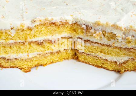 In einem 3-lagigen Kuchen, Nahaufnahme Stockfoto