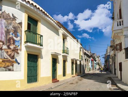 Die andere Seite von Havanna (Kuba), der alte Teil der Stadt, der echte und nicht-touristische Teil, in dem gewöhnliche Menschen leben. Stockfoto