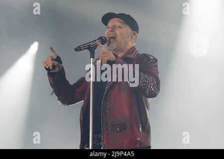 Rennbahn SNAI La Mura, Mailand, Italien, 24. Mai 2022, Vasco Rossi während Vasco Rossi - Non Stop Live 2022 - Italienischer Sänger Musikkonzert Stockfoto