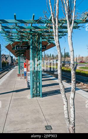 Tri-Met Max Central SE 3. Avenue Light-Rail Station in Hillsboro, Oregon. Stockfoto