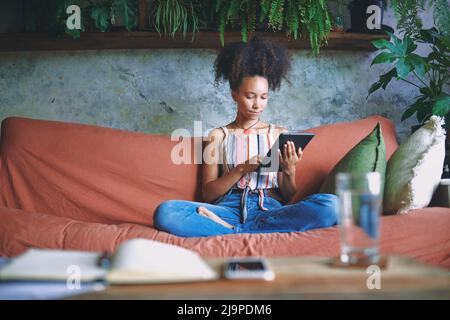 Ich bekomme meine Probleme im Einzelhandel, ohne vom Sofa zu kommen Stockfoto