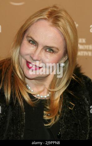 Cornelia Sharpe bei der Gala der Rolex Mentor and Protege Arts Initiative am 10. November 2003 im New York State Theatre des Lincoln Center in New York City. Foto: Henry McGee/MediaPunch Stockfoto