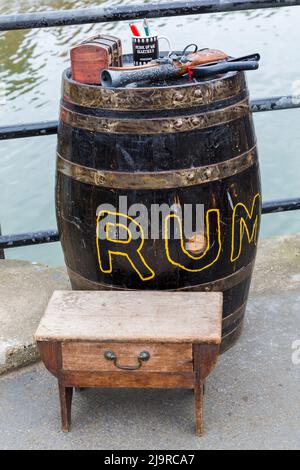 Rum Barrel in Whitby, Yorkshire, Großbritannien im April Stockfoto