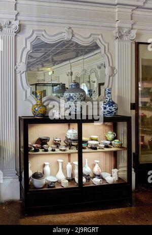 Venedig, Italien, ein Raum des Museums für orientalische Kunst in Ca’ Pesaro Stockfoto