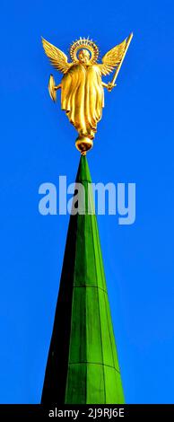 Statue des Erzengels Michael, Sophienkathedrale, Kiew, Ukraine. Die Hagia Sophia ist die älteste Kathedrale in Kiew. Die heilige Sofia wurde von König Jaroslav dem erbaut Stockfoto