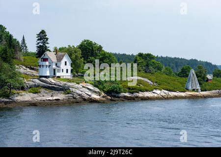 Georgetown, Maine, USA. Der Leuchtturm von Perkins Island liegt auf einer Insel in der Nähe von Marrtown im Kennebec River. (Nur Für Redaktionelle Zwecke) Stockfoto