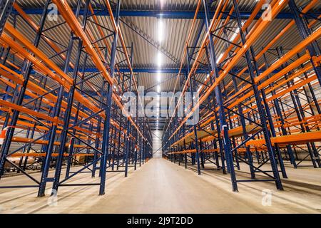 Leeres Lager zur Miete, Logistik Stockfoto