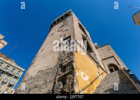 Valencia, Spanien - 05 06 2022: Quart Towers in Valencia, Spanien an einem sonnigen Frühlingstag. Stockfoto