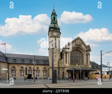 Luxemburg-Stadt, Mai 2022. Außenansicht des Bahnhofsgebäudes Stockfoto