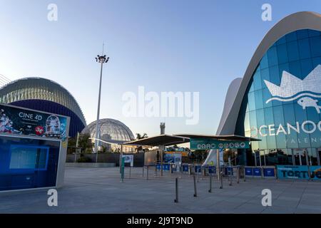 Valencia, Spanien - 05 07 2022: Das Ozeanographische (L'Oceanografic) Ozeanarium in der Stadt der Künste und Wissenschaften in Valencia. Stockfoto