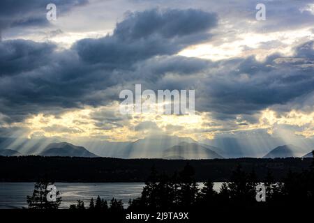 Bremerton, Staat Washington, USA. Olympic Mountains Stockfoto