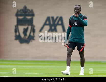 Liverpools Sadio Mane während eines Medientages im AXA Training Center in Liverpool vor dem UEFA Champions League-Finale am Samstag in Paris. Bilddatum: Mittwoch, 25. Mai 2022. Stockfoto