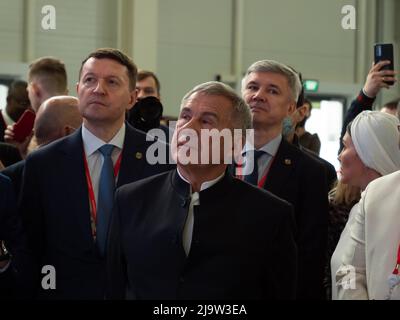 Kasan, Russland. 19.Mai 2022. Der Präsident von Tatarstan, Rustam Minnikhanov, beim russisch-islamischen Weltgipfel: Kasaner Gipfel 2022. Kazan Expo Stockfoto