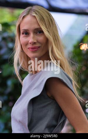 Madrid, Spanien. 25.. Mai 2022. Das spanische Model Vanesa Lorenzo präsentiert Naturalie im Fortuny Home Club in Madrid. Kredit: SOPA Images Limited/Alamy Live Nachrichten Stockfoto