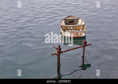 Fischerboot auf dem Meer Stockfoto